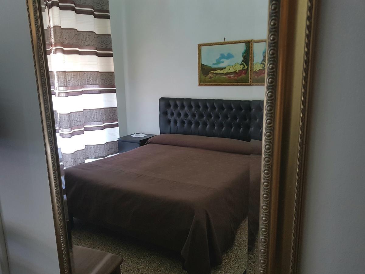 Crispi Rooms Catane Extérieur photo